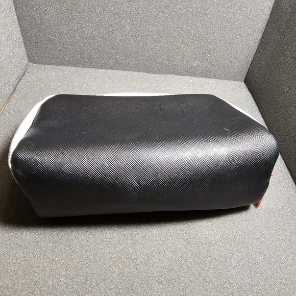 COLE HAAN AMERICAN AIRLINES ZERO GRAND Amenity Kit Cosmetic Travel Holder Zip se - Picture 3 of 7